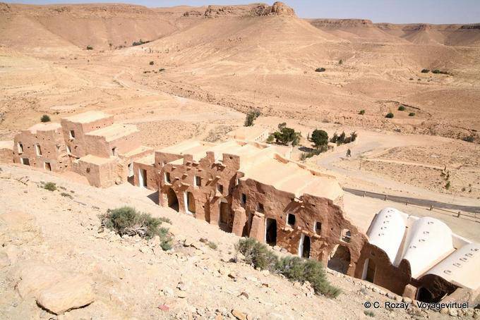 Petites habitations ou ghiren, Douiret - Tunisie