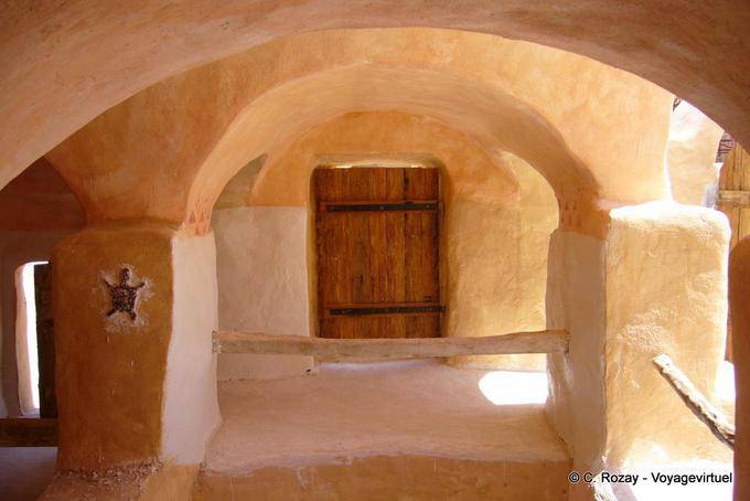 Tortue sur mur, Ksar Haddada - Tunisie