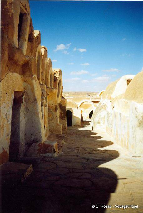 Enfilade ghorfienne, Ksar Haddada - Tunisie