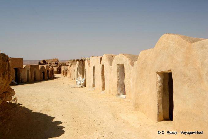 Promenade in Ksar Joumaa - Tunisie