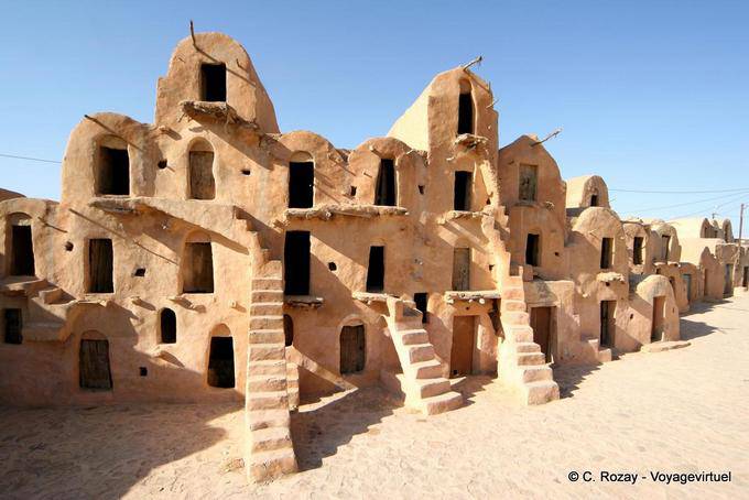 Cellules de stockage des réserves alimentaires, Ksar Ouled Soltane - Tunisie