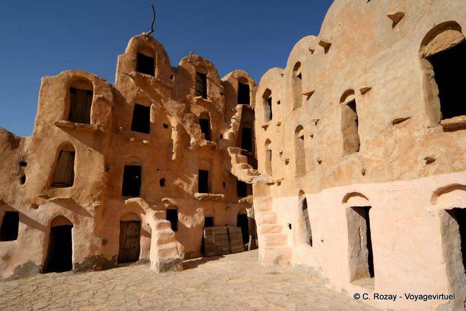 Ghorfas à étages, Ksar Ouled Soltane - Tunisie
