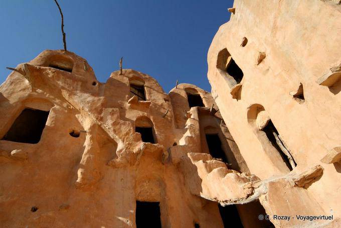 Fragiles accès pour équilibristes, Ksar Ouled Soltane - Tunisie