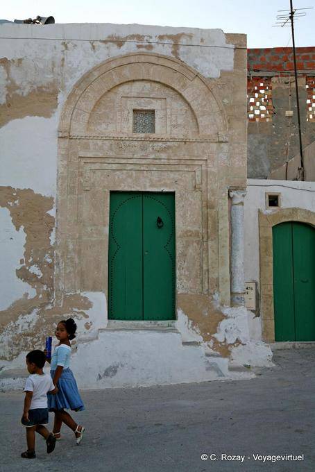 Main dans la main, Mahdia - Tunisie