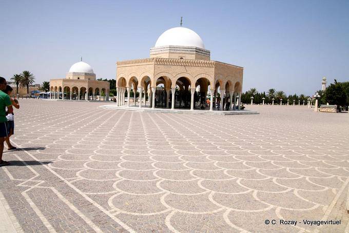 Carrés, esplanade Bourguiba, Monastir - Tunisie
