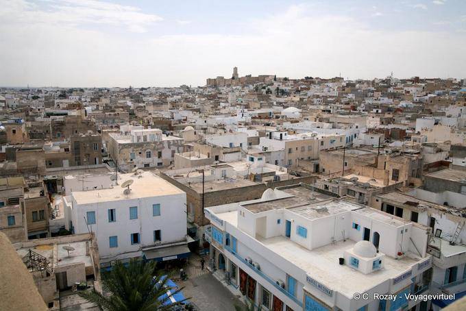 Sousse, vue sur la médina et la Kasbah dominant la ville - Tunisie