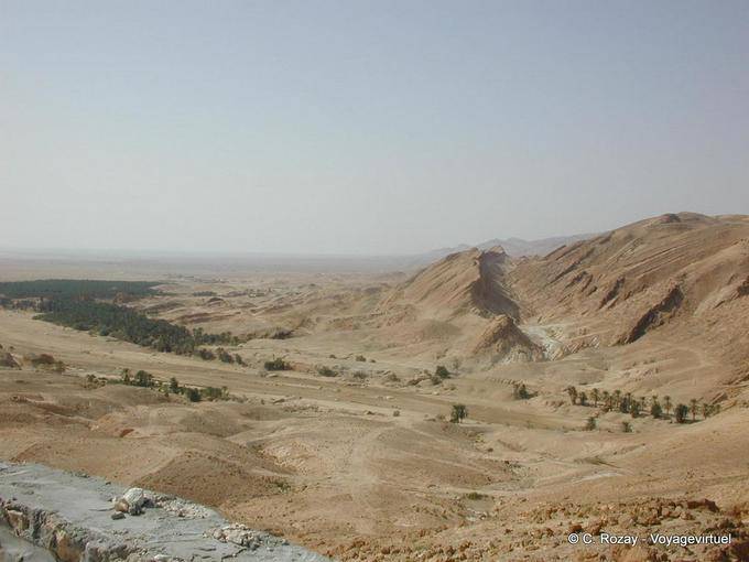 Montagnes et oasis vers Tozeur Nefta - Tunisie