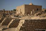 Dougga, petite mosquée construite sur les soubassements du Temple de Fortuna, Tunisie.