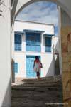 Sidi Bou Said, la fille en blanc, Tunisie.