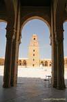 Perspective sur le minaret, Mosquée Sidi Oqba, Kairouan, Tunisie.