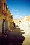 Enfilade ghorfienne, Ksar Haddada, Tunisie.