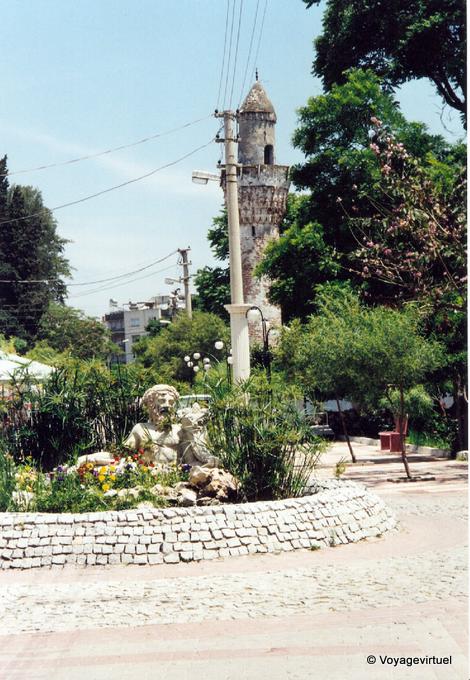 Placette et minaret, Cappadoce - Turquie