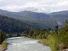 Rivière et neige, Köprülü, Turquie.