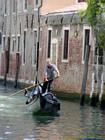 Gondolier à Venise, Italie.