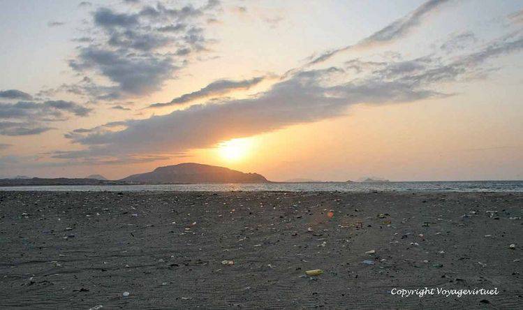 La plage aux déchets - Bir Ali
Mots-clés: Bir-Ali plage soleil