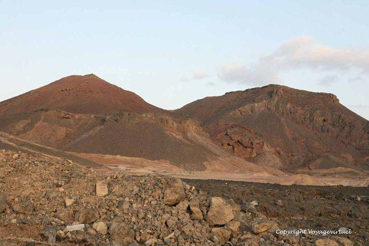 Couleurs volcaniques, entre Bir Ali et Mukalla
Mots-clés: Bir-Ali volcan