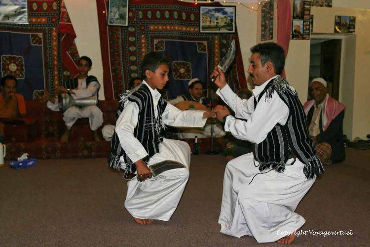 Simulacre de bataille danse Ba'ra
Mots-clés: danse Ba'ra