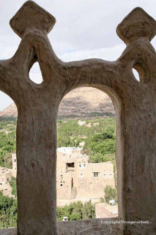 Détail de la rembarde de la terrasse supérieure
Mots-clés: Roc-palace Al-Hajar