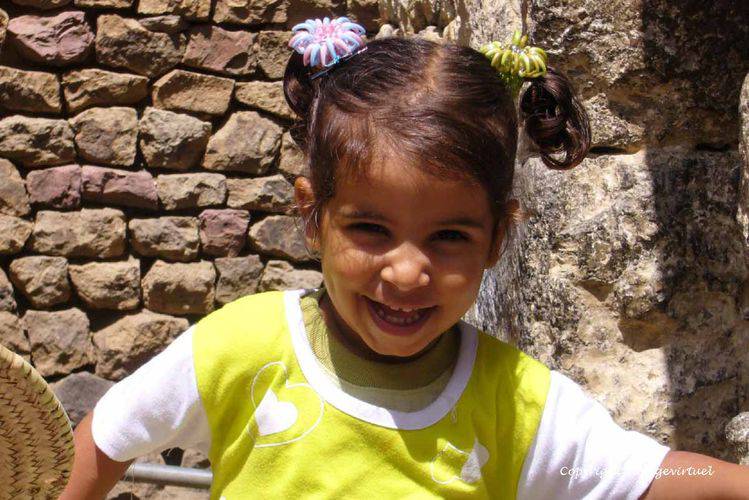 Petite fille aux choupettes Al-Hajjarah
Mots-clés: choupettes Al-Hajjarah