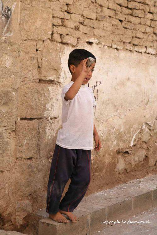 Jeu dans une rue de Sana'a
Mots-clés: jeu Sana'a