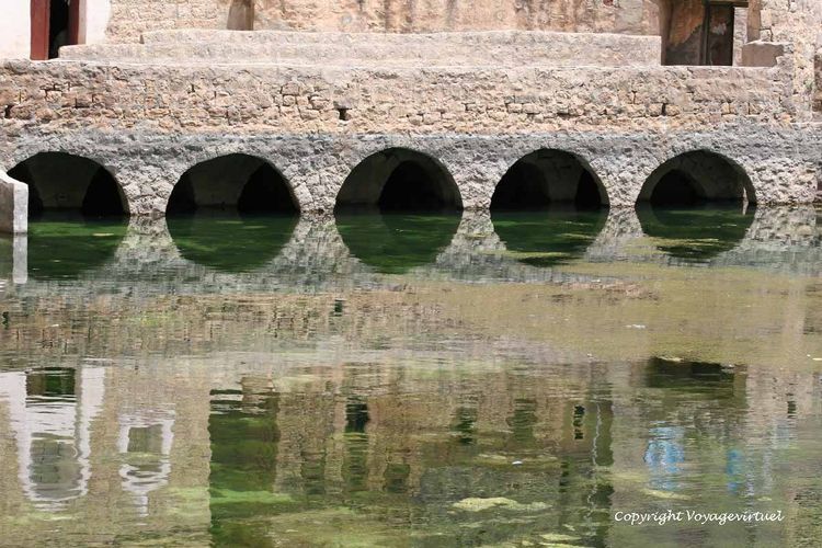 Reflet des arches de la citerne de Hababa
Mots-clés: Hababa citerne
