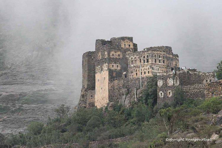 Arrivée des nuages
Mots-clés: Al-Hajjarah