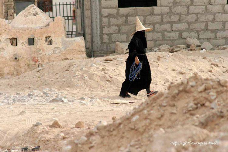 Turlututu chapeau pointu
Mots-clés: Al-Hajjarayn chapeau