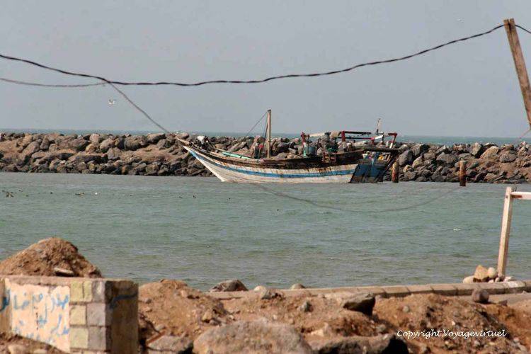 Boutre rentrant au port
Mots-clés: Al-Hodeidah