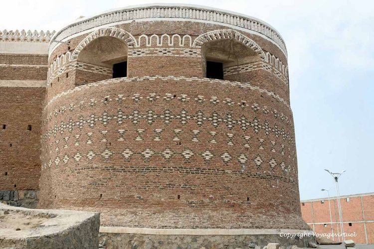 Tour des murailles
Mots-clés: Al-Hodeidah muraille