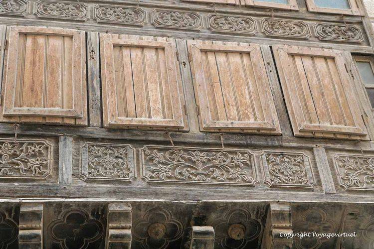 Moucharabiehà volets
Mots-clés: Al-Hodeidah moucharabieh