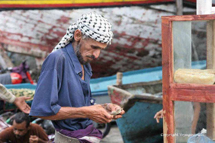 Les affaires sont les affaires - marché aux poissons de Al-Hodeidah
Mots-clés: affaires marché-aux-poissons Al-Hodeidah