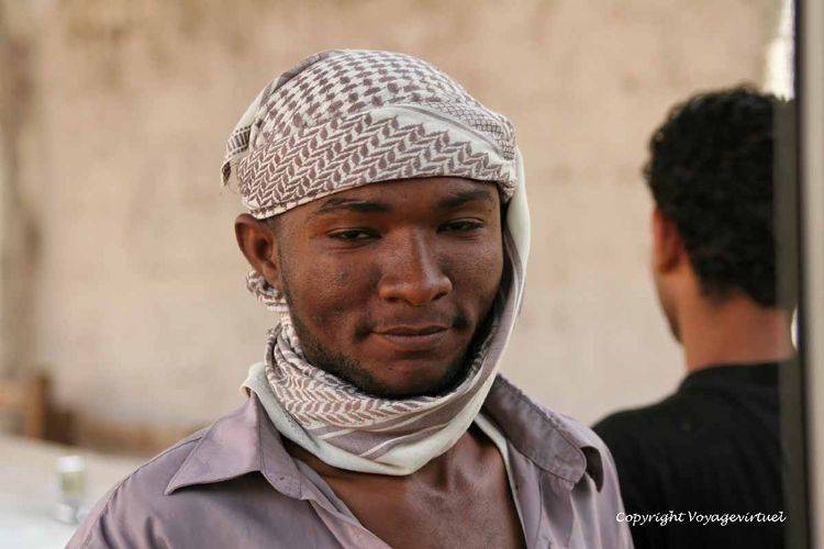 Par pudeur, il a baissé les yeux - Tihama Zebid
Mots-clés: pudeur Tihama Zebid