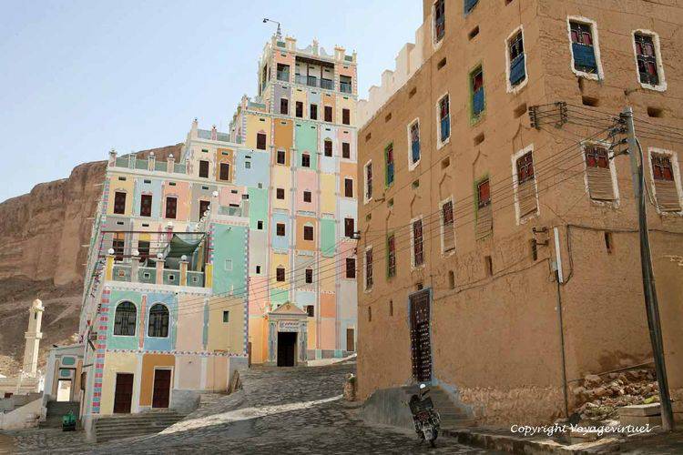 La maison en pisé du personnel de l'hôtel ?
Mots-clés: palais Buqshan wadi-doan