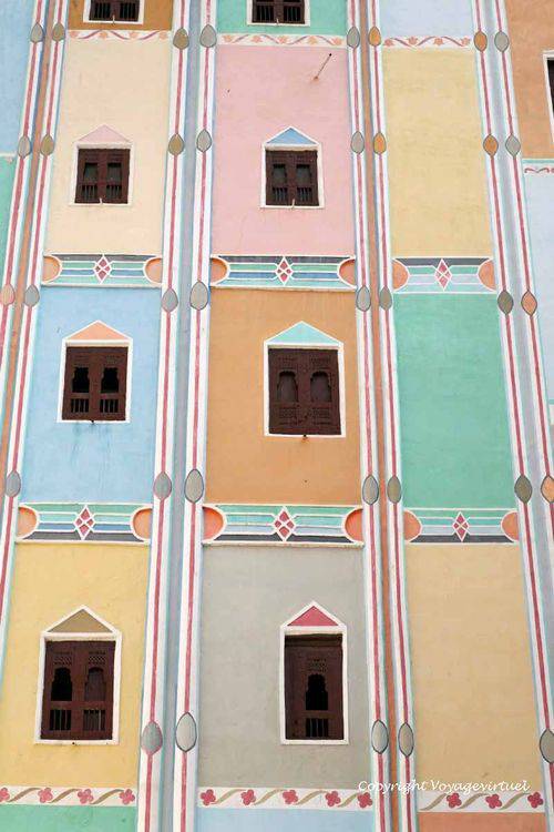 Fenêtres et pastels
Mots-clés: palais Buqshan wadi-Doan