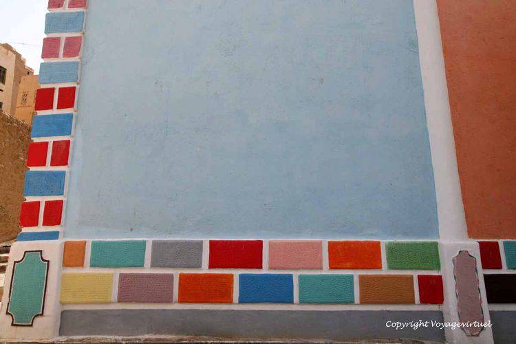 Couleurs de côté
Mots-clés: palais Buqshan wadi-doan