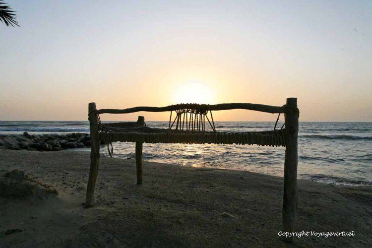 Serir : caractéristiques, hauts pieds et tressage de l'assise
Mots-clés: plage Khokhah Tihama serir