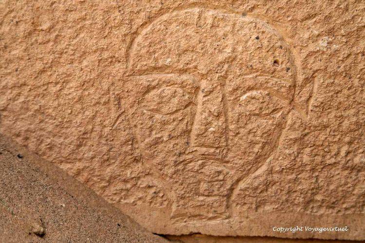 Bas-reliefs sabéens temple de Saba Mahram Bilqîs
Mots-clés: Marib temple Saba Mahram-Bilqîs