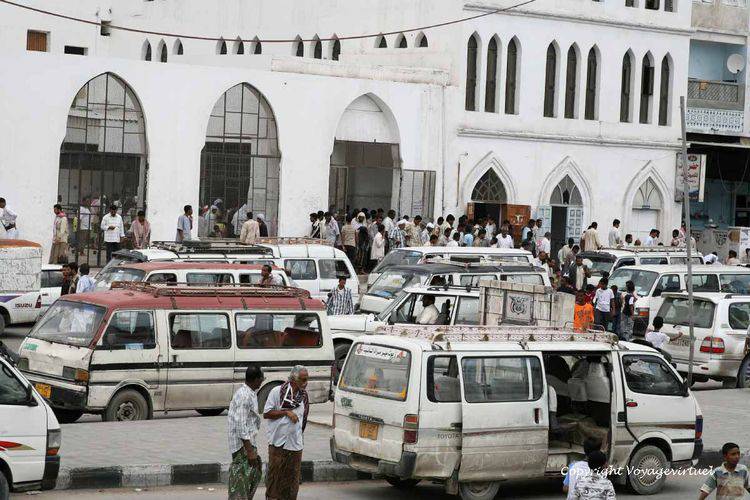Sortie de la mosquée le jeudi midi
Mots-clés: Mukallah