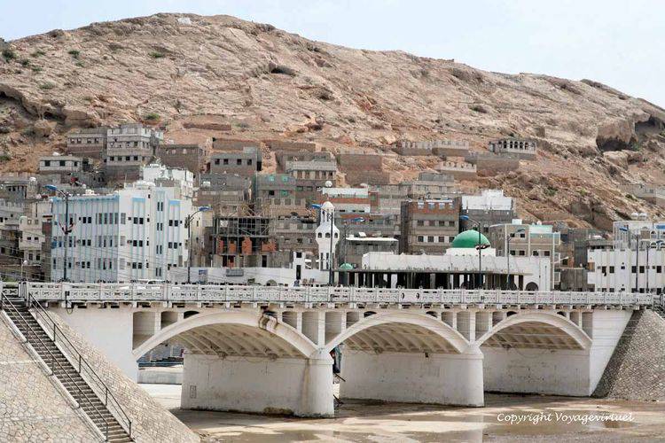 Centre important de pêche et d'exportation de poissons et langoustes, Al Mukalla est une ville en plein essor.
Mots-clés: Mukalla pêche