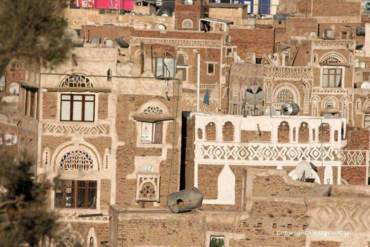 Lumières matinales
Mots-clés: Sanaa