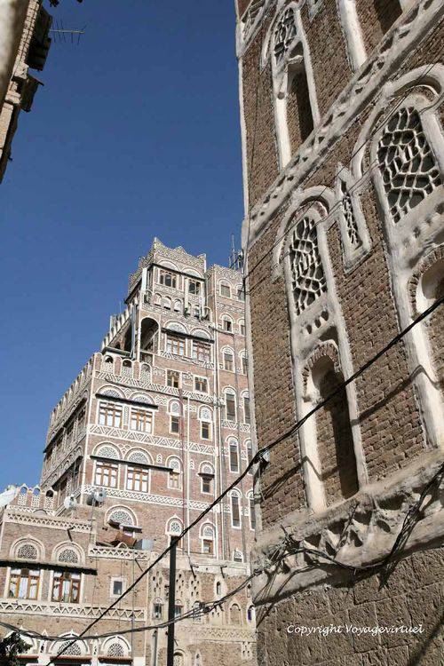 Terrasse à tous les étages
Mots-clés: Sanaa