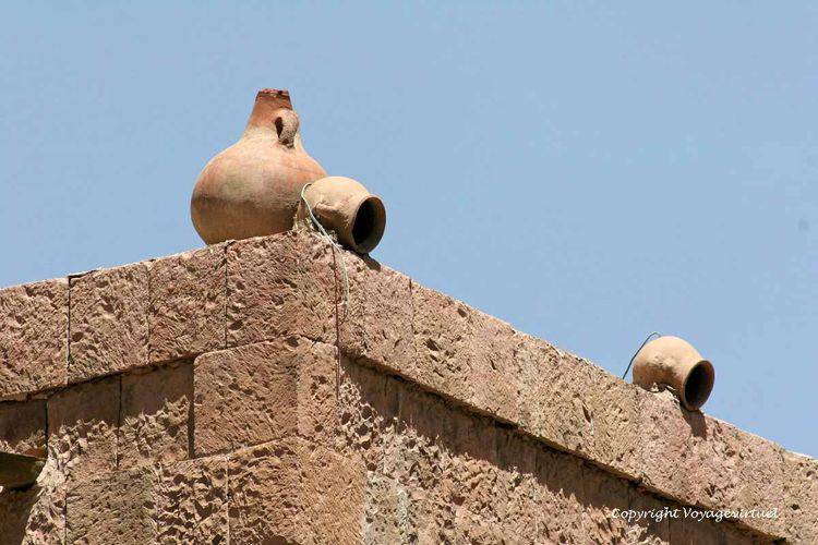 Potiches lumineuses
Mots-clés: Sanaa