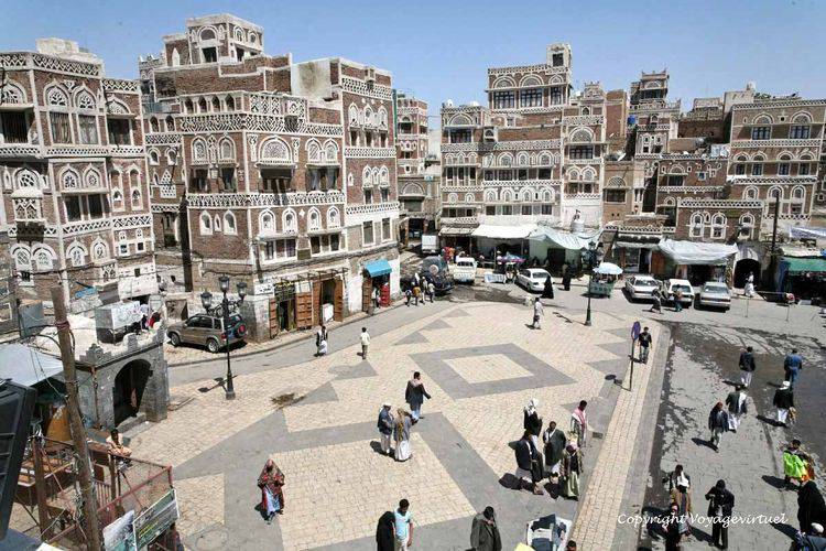 Partie gauche de la place Bab-Al-Yemen (Harat Al-Husah)
Mots-clés: Sanaa Bab-Al-Yemen
