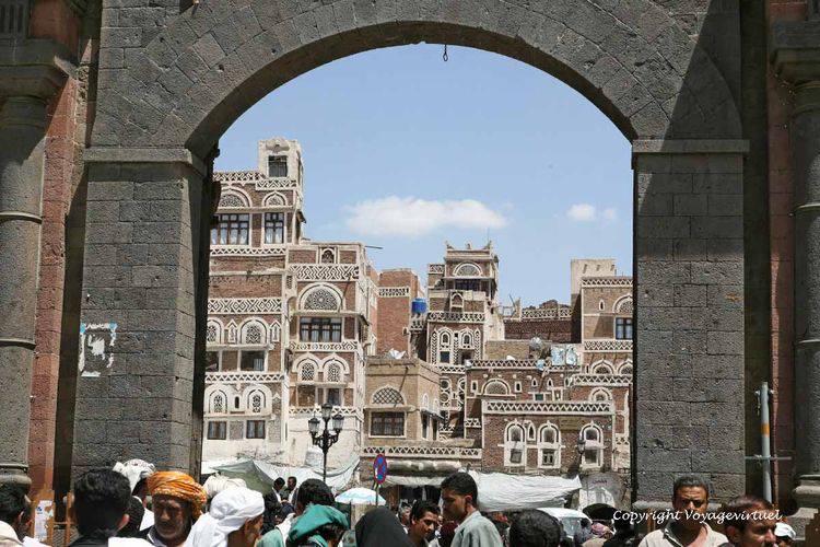 Arche de la porte Bab-el-Yemen
Mots-clés: Sanaa Bab-Al-Yemen