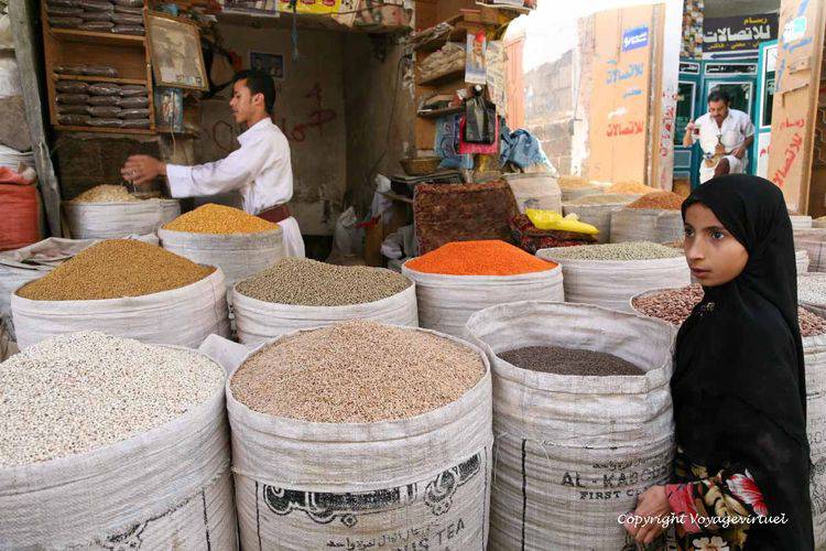 A qui ira la préférence ? souk al-Milh
Mots-clés: Sanaa souk al-Milh