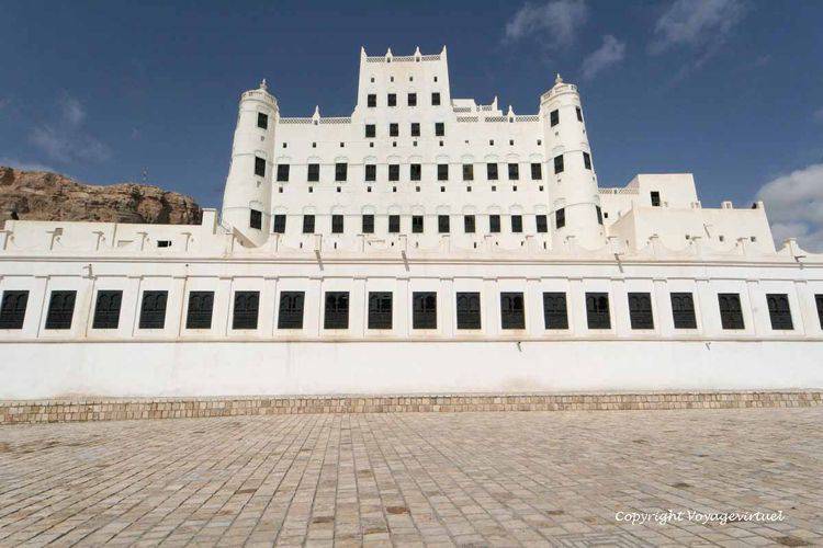 Façade palais Kathiri Seyun
Mots-clés: palais Al-Kaf Seyun