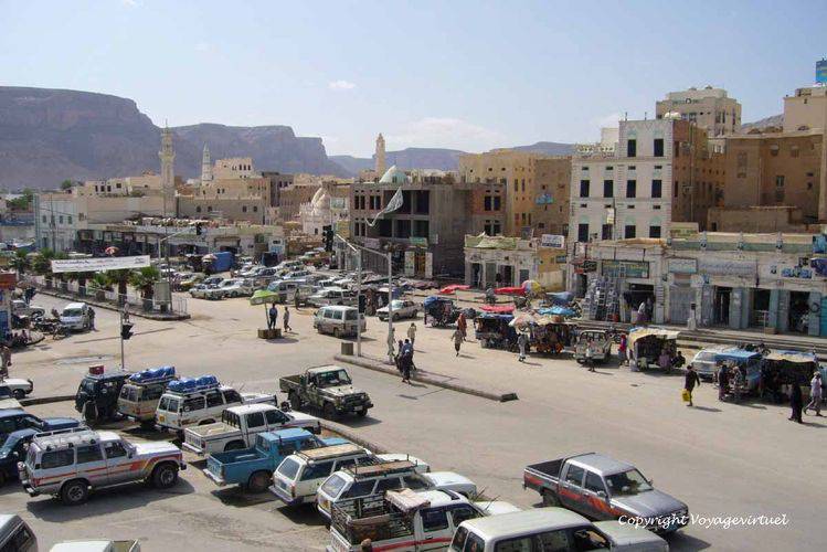 La place aux 4x4
Mots-clés: place Seyun Sayun