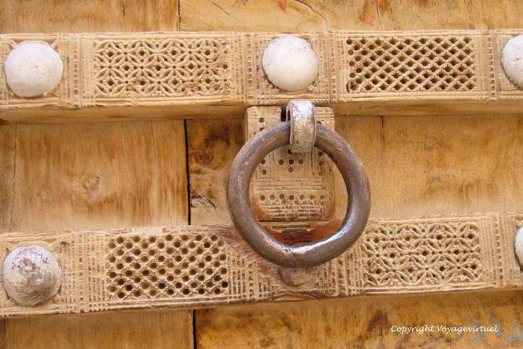 Détail d'une porte
Mots-clés: porte Seyun Sayun