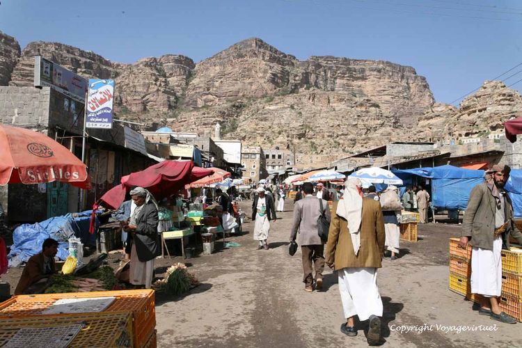 En remontant la rue principale
Mots-clés: Shibam-du-nord