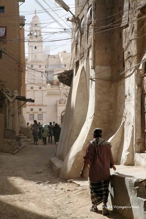 La largeur des habitations est toujours plus importante en bas, comme la largeur des murs
Mots-clés: Shibam-Hadramaout